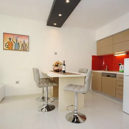 Antea - One Bedroom Apartment