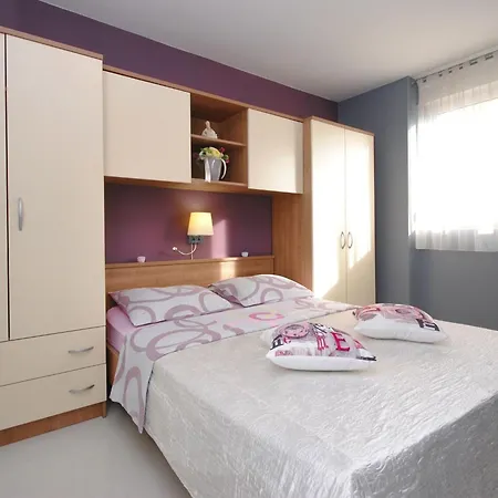 Apartment Antea - One Bedroom Split