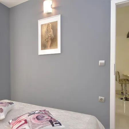 Antea - One Bedroom *