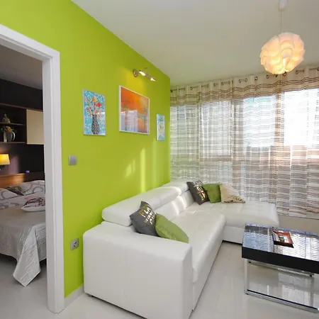 Antea - One Bedroom Apartment *